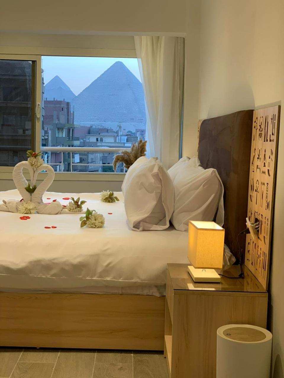 Khufu Pyramids Inn Nazlet el-Sîsi Eksteriør bilde