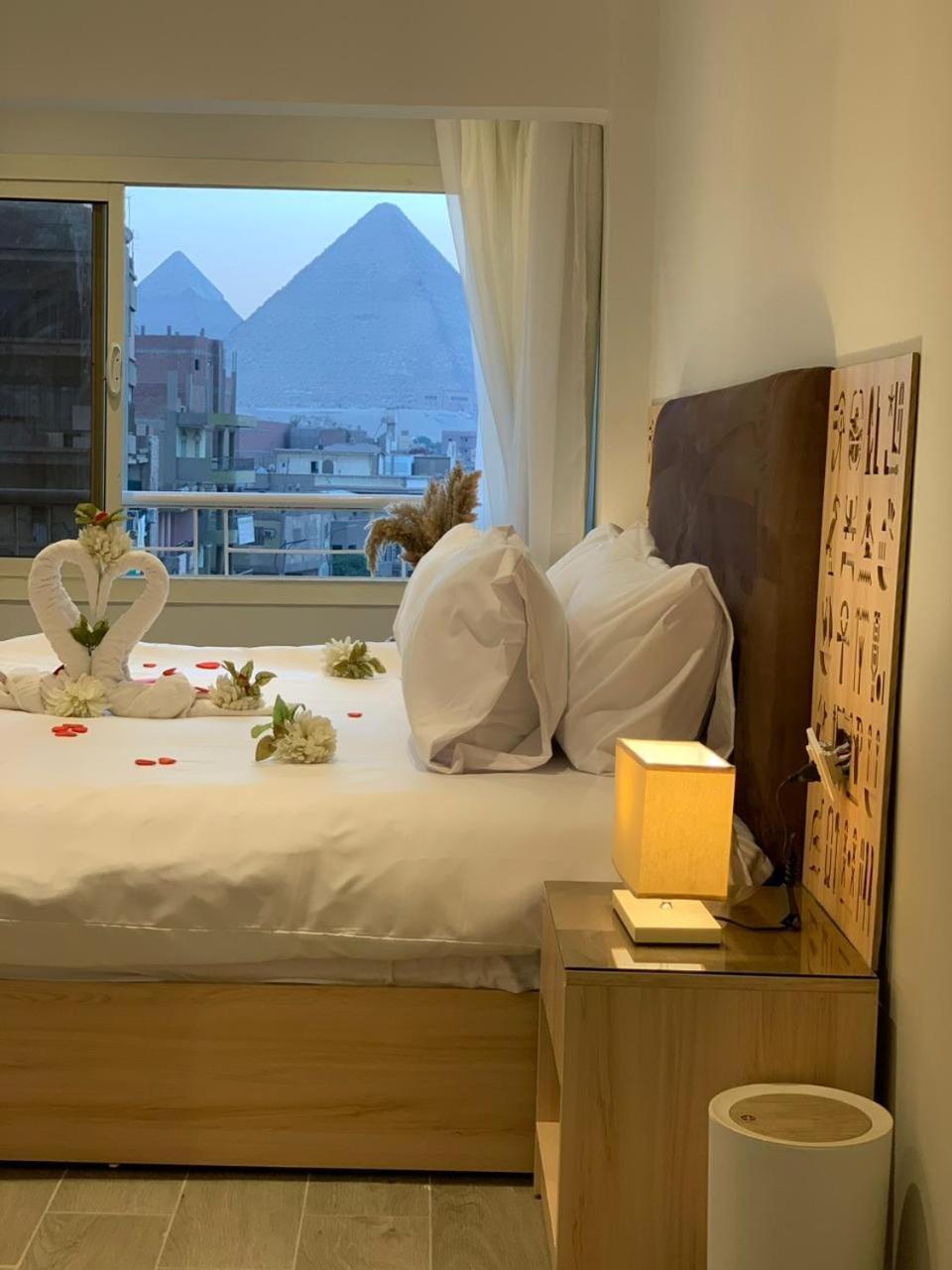 Khufu Pyramids Inn Nazlet el-Sîsi Eksteriør bilde