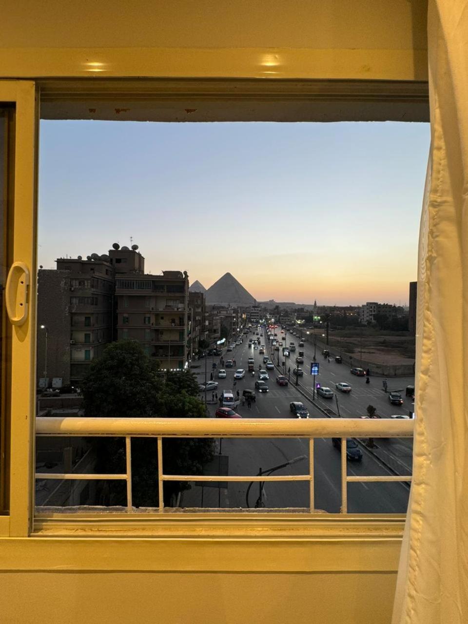 Khufu Pyramids Inn Nazlet el-Sîsi Eksteriør bilde